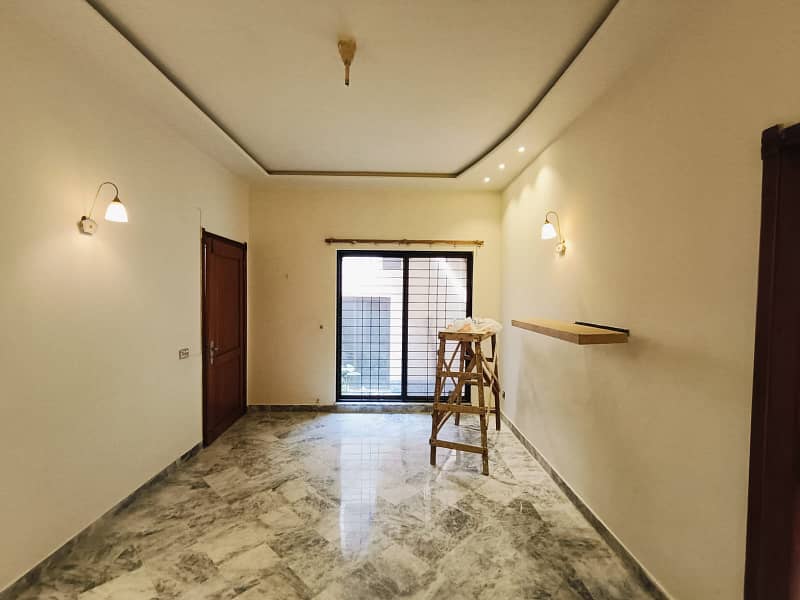 1 Kanal Most Beautiful Nice Design House Available For Rent At Prime Location Of Dha 33