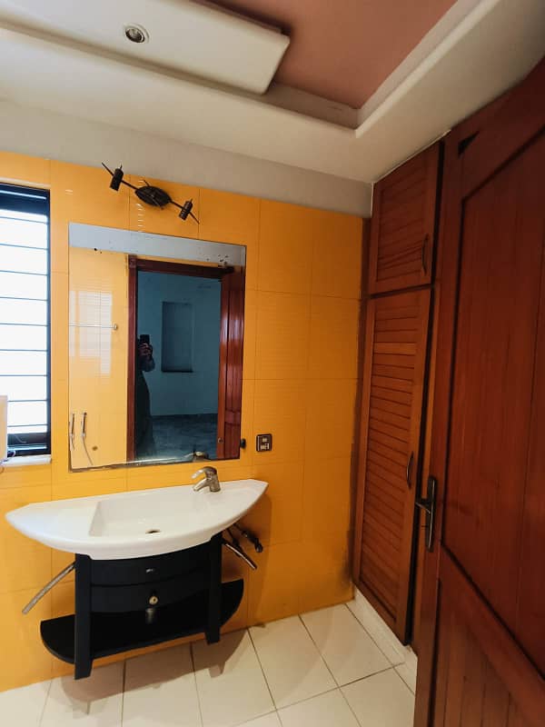1 Kanal Most Beautiful Nice Design House Available For Rent At Prime Location Of Dha 35