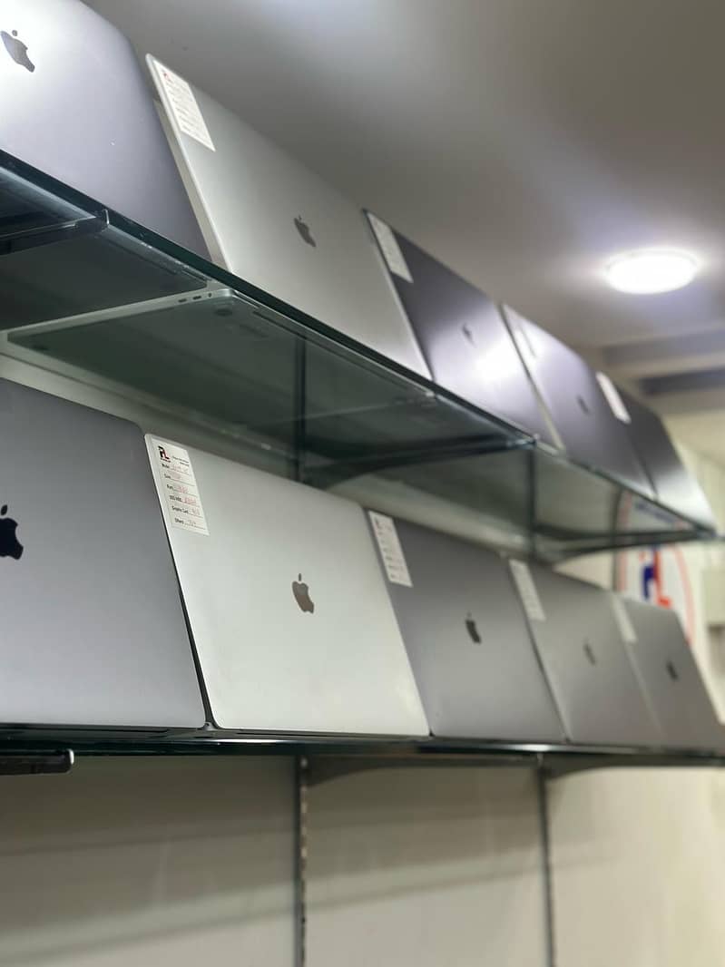macbook pro 2019 | Core i7 | 16GB RAM | 256GB SSD 3