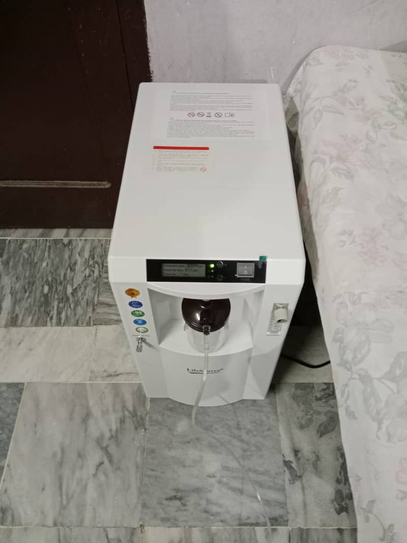 Oxygen Concentrator Machine  just brand new 2