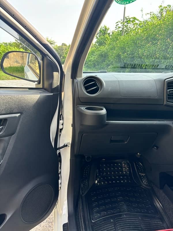 Daihatsu Mira 2021 11