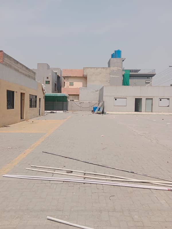 1 Kanal Corner Location With Open Space Available For Rent On Main Boulevard Johar Town 4