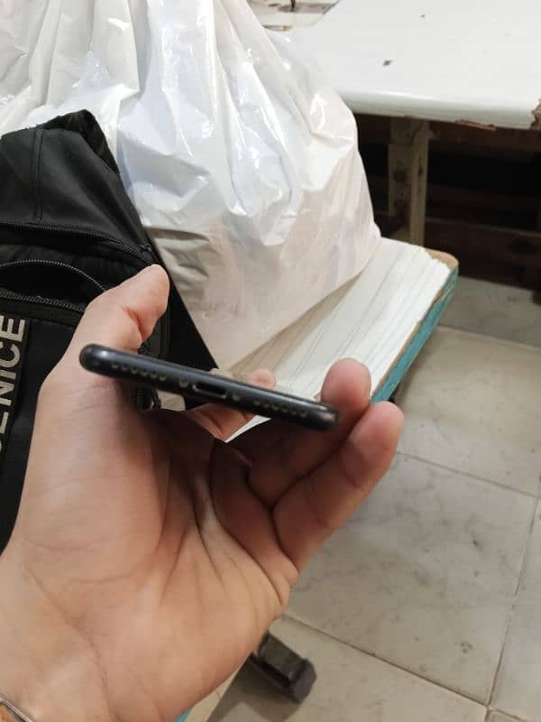iphone 7 condition used 2