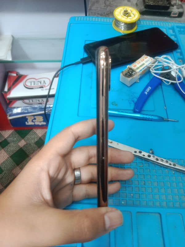 xs 512 gb non pta sim working 0