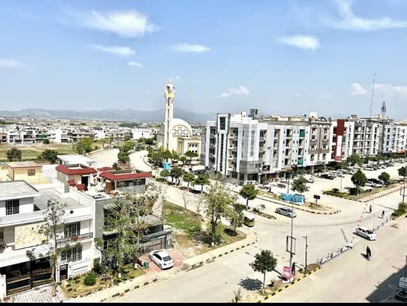 40x80 DOUBLE ROAD PLOT AVAILABLE FOR SALE 4