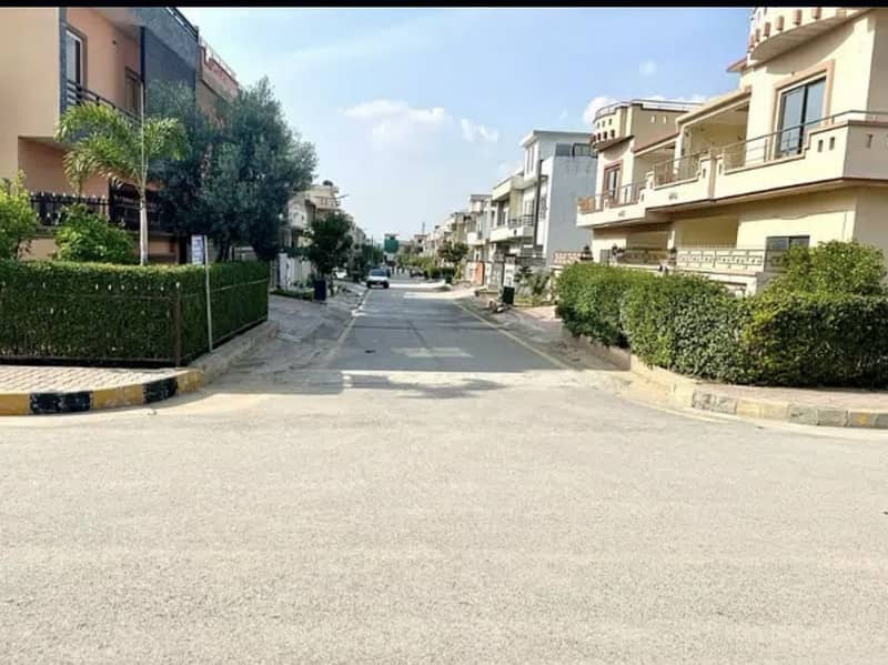 40x80 DOUBLE ROAD PLOT AVAILABLE FOR SALE 6