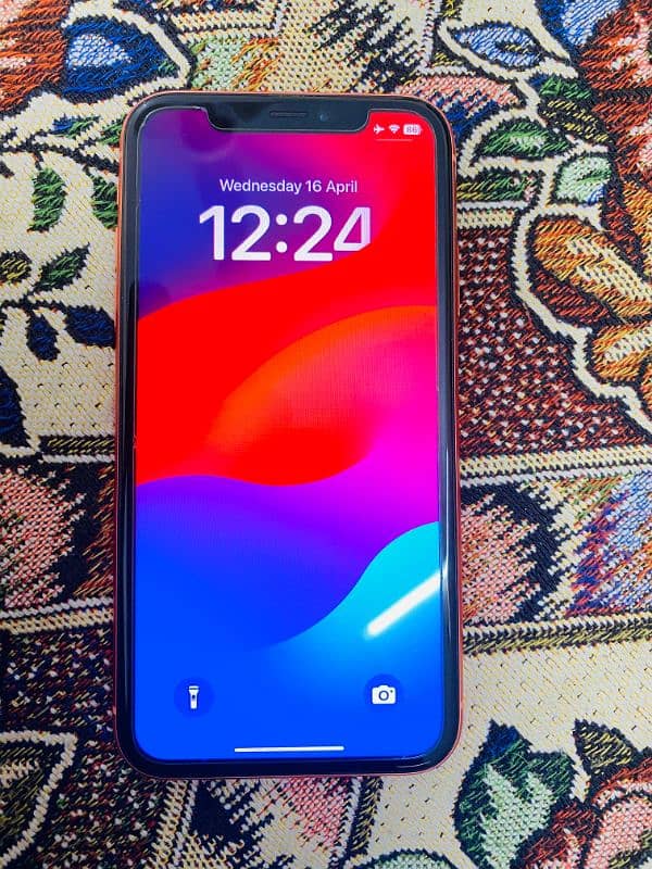 iphone xr 128 gb 4