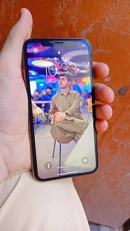 iphone xs all okay 76 battery non pta 3