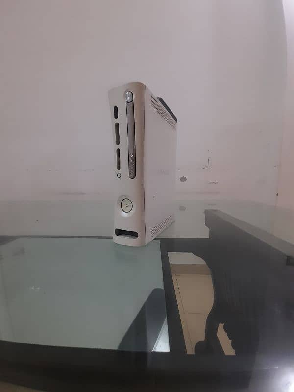 Xbox 360 256GB with free 20+ Games 3