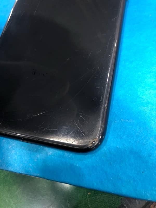 iphone xr black clr 64gb 1