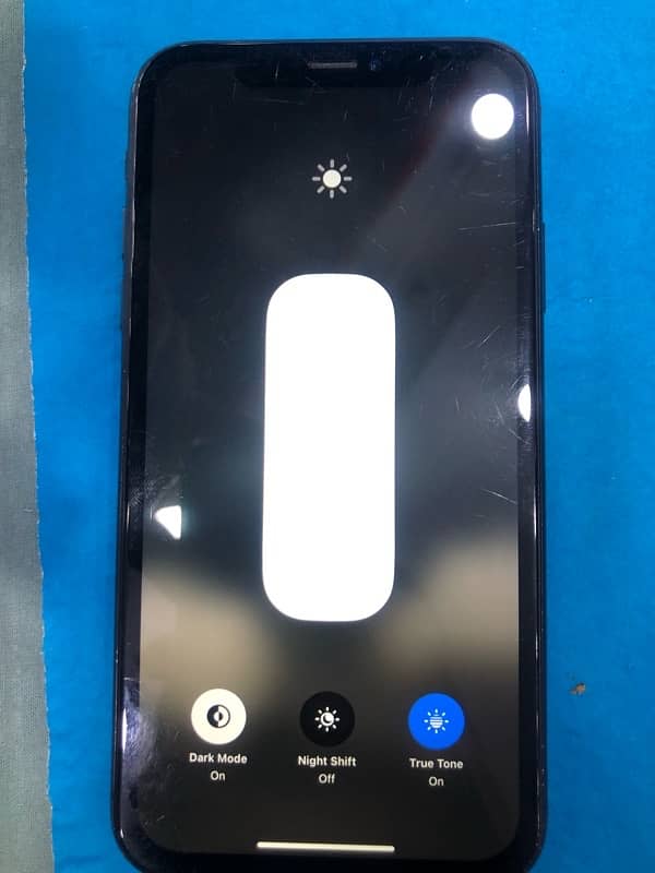 iphone xr black clr 64gb 7
