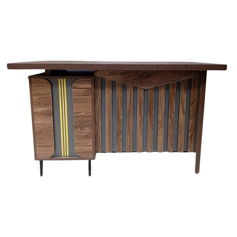 Sturdy Wooden Computer Table – Perfect for Home & Office | Great Condi 5