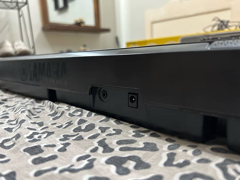 YAMAHA PSR F52 – New condition & perfect for beginners! 4