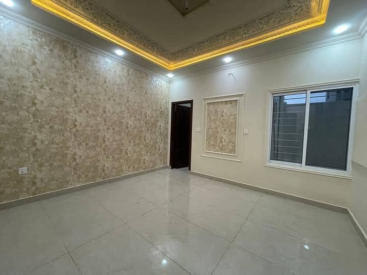 05 Marla Designer House For sale in Multan Royal Orchard 2
