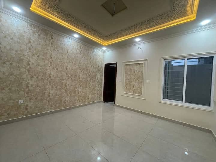 05 Marla Designer House For sale in Multan Royal Orchard 8