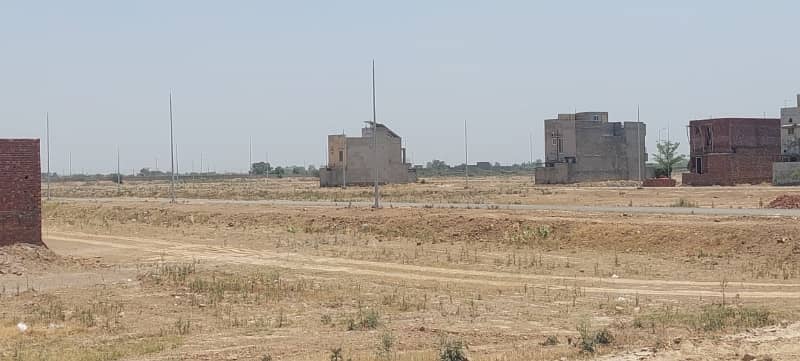 5 Marla suitable Plot for Build house in Orchards Block 18