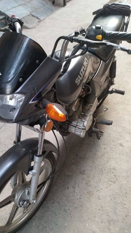 sazuki 110 all dacomet celar koi kisi kisam ka km b ni hona . 5