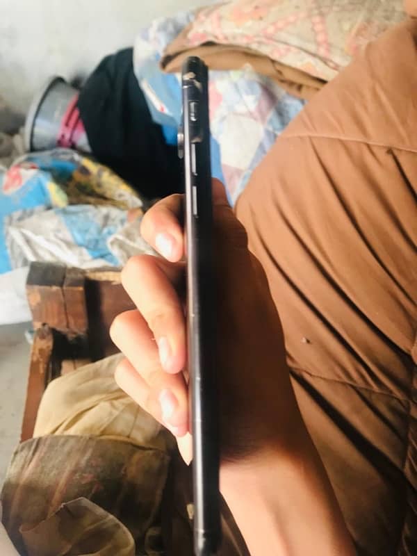 iPhone 7 Plus pta approved 2