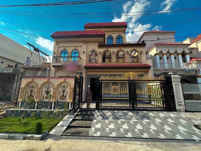 Perfect Prime Location 10 Marla House In Bismillah Housing Scheme - Ali Block For sale 0