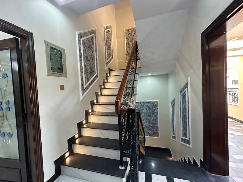 Perfect Prime Location 10 Marla House In Bismillah Housing Scheme - Ali Block For sale 15