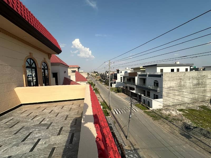 Perfect Prime Location 10 Marla House In Bismillah Housing Scheme - Ali Block For sale 36
