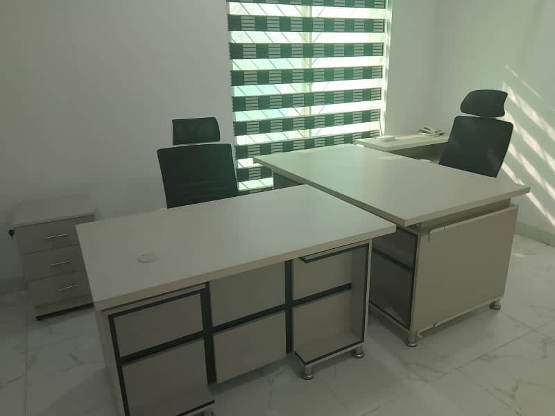 FURNISHED OFFICE AVAILABLE FOR RANT IN BAHRIA ORCHAD 0