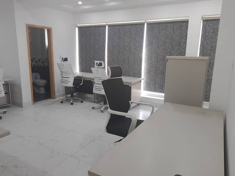 FURNISHED OFFICE AVAILABLE FOR RANT IN BAHRIA ORCHAD 4
