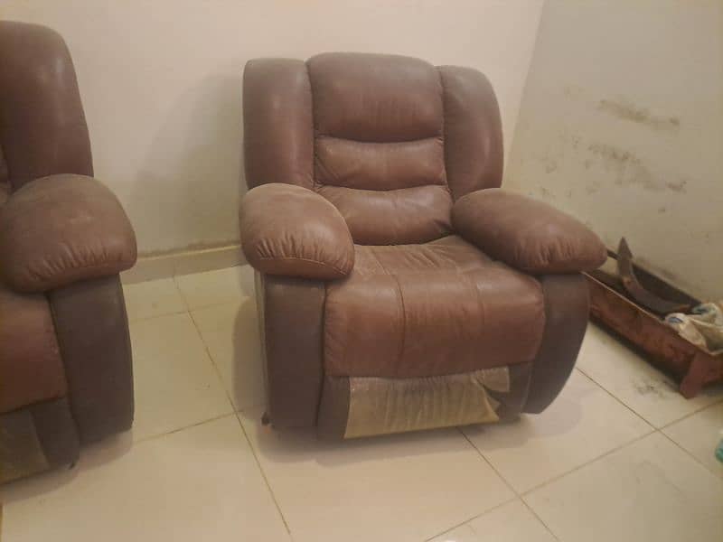 Imported 7 seater reckline sofa 7