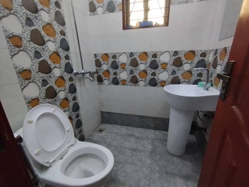 8 Marla Corner House available for sale in DHA Rehbar phase 1 21
