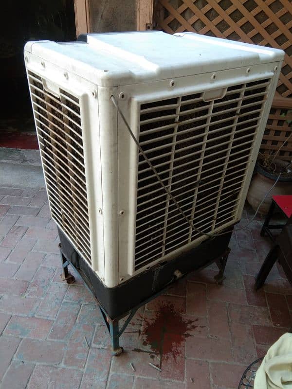 air coler for sale like new good working no folt. 2