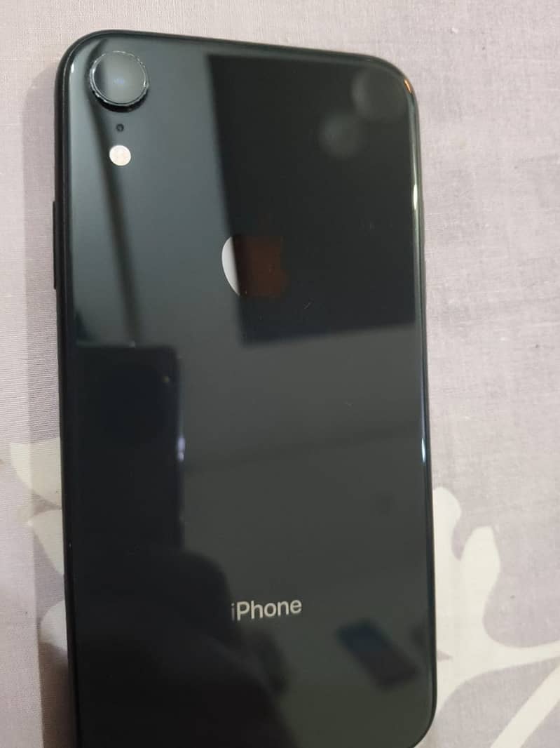 Apple iPhone XR 0