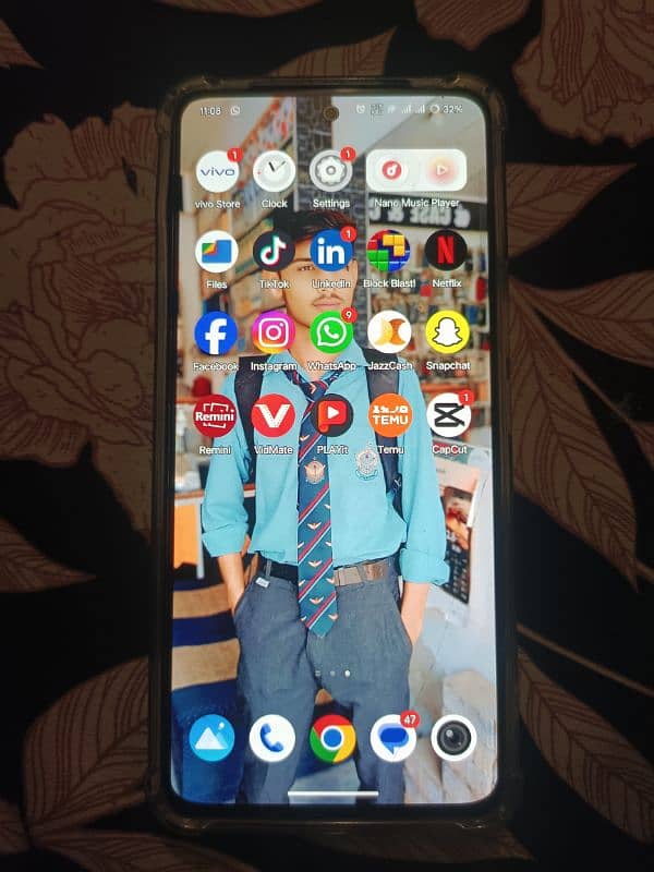 Vivo y100 new condition 10 / 10 only 3 month used 2