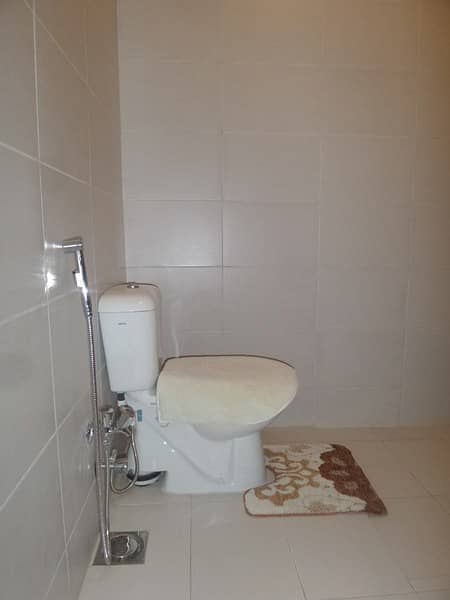 Get Your Hands On House In Karachi Best Area 24