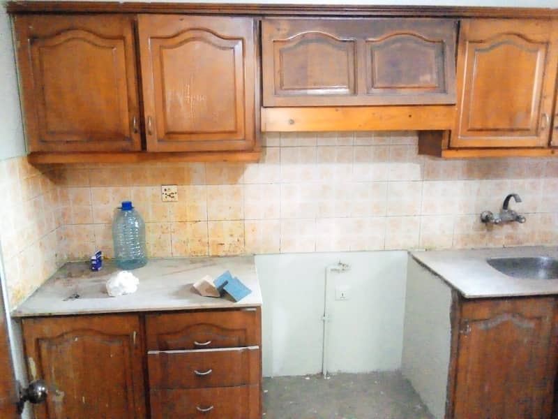 200 Yards Rear House Available For Sale In Block 1 Clifton 2