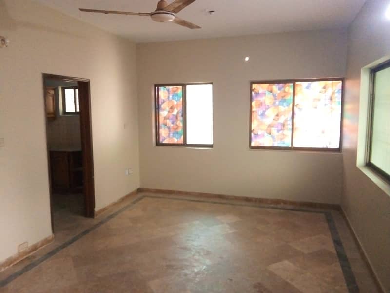 200 Yards Rear House Available For Sale In Block 1 Clifton 6