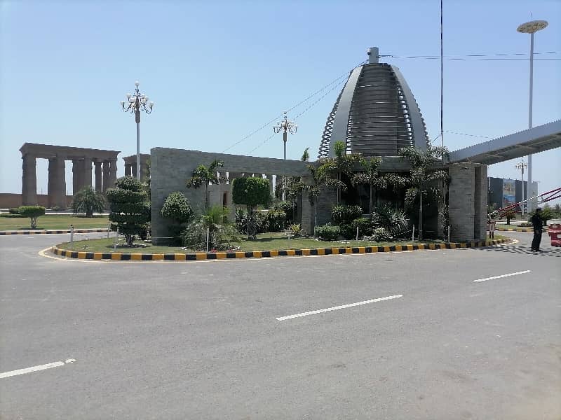 Good Location East Open Kanal Plot For Sale 4