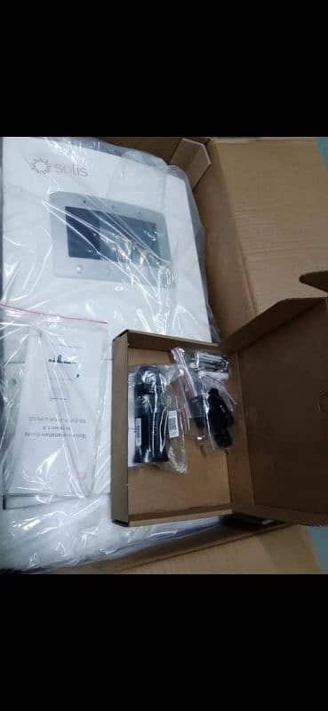 *SOLIS  Hybrid 6KW, 8KW,12KW,15KW Ready Stock , Model LCD  Pro Plus. . 4