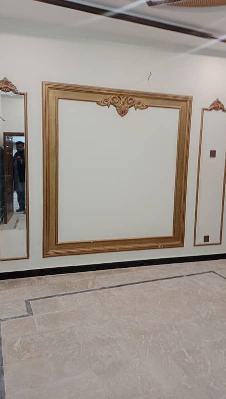 BEAUTIFUL PRIME LOCATION GROUND FLOOR FOR RENT IN CHAKLALA SCHEME KHAYABN TANVEER 9