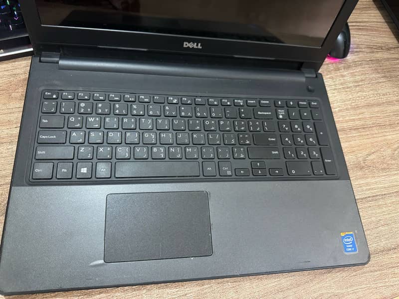 Dell Inspiron 15 - 3576 1