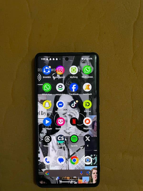 Google Pixel 7 Pro Just Slightly Used. 4