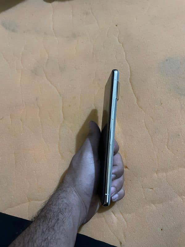 Google Pixel 7 Pro Just Slightly Used. 8