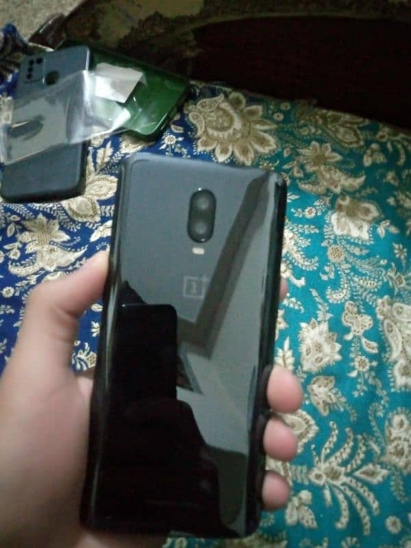 One plus 6t 8/128 memory, processor snapdragon 845 1