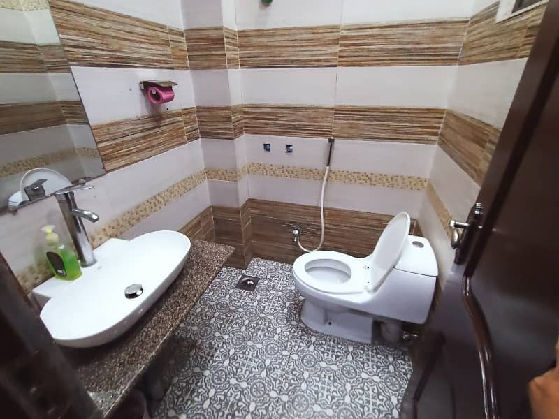 8 MARLA FULL LUXURY OFFICE FULLY RENOVATE WITH BIGGEST ELEVATOR INSTALLED FOR RENT IN DHA PHASE-5 12