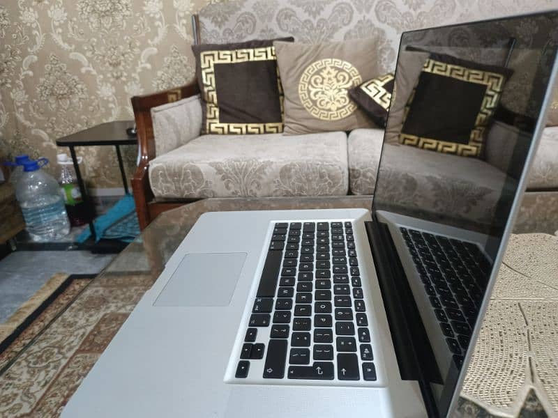 Mac book pro 2012 1