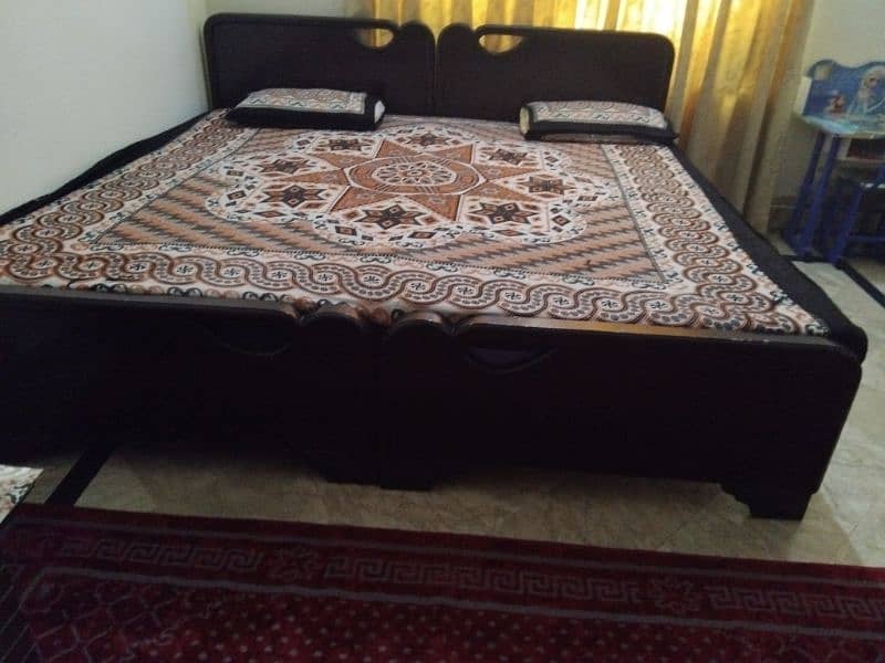 2 single bed with mattress 1