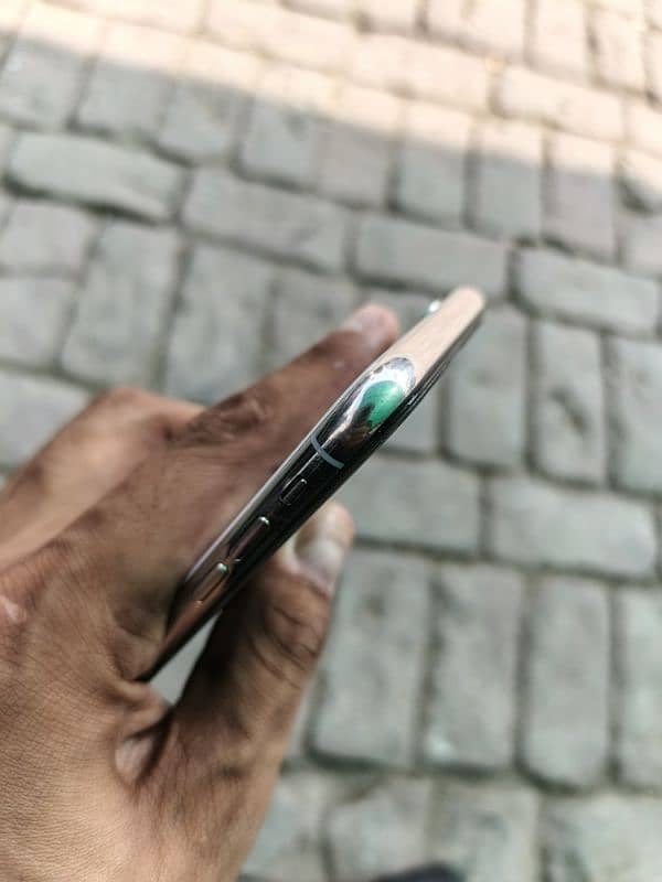 iphone x PTA approved 64gb led dot 9