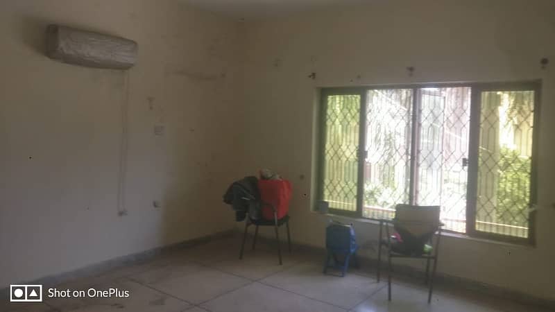 1 kanal upper portion for rent on ideal location 12