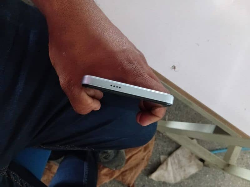 Tecno Spark Go 2024 4