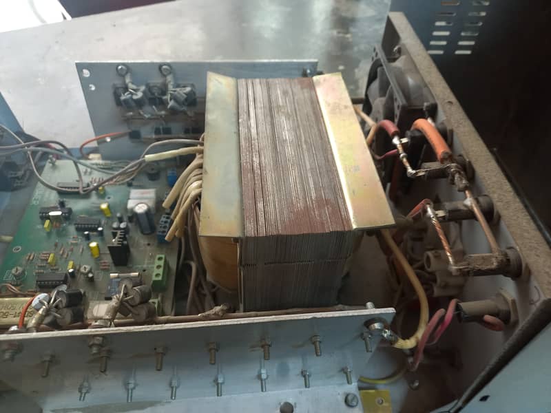UPS 12 volt 3