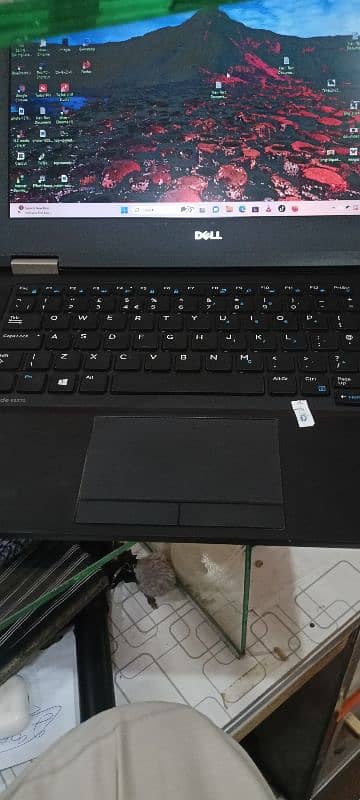 Dell Latitude E5270 cori5  lush condition 8gb Ram 128 ssd fast storage 4